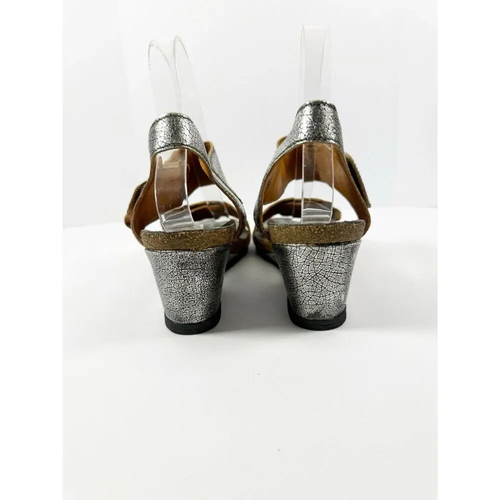 Taos Carousel Sandals 38 /7.5 Silver Crackle Leather Wedge Ankle Strap Medallion